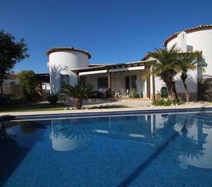 Casa Blanca Oliva 