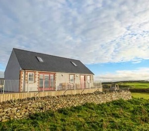 Ysgubor Newydd Cemaes Bay 