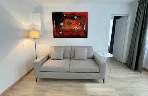 Arsenal Apartment | 1 Bedroom Apartment Close to Saint Metro Paris