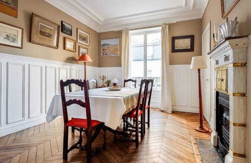 Neuilly-sur-Seine Apartment | 100 m² Apartment ∙ 2 bedrooms ∙ 4 guests