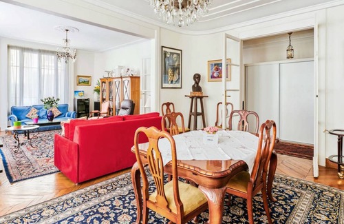 Ternes Apartment | 100 m² Apartment ∙ 1 bedroom ∙ 5 guests