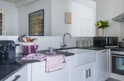 Notre-Dame-des-Champs Condo | 100m2 LUXEMBOURG RETREAT-NESTLED IN THE HEART OF SAINT GERMAIN