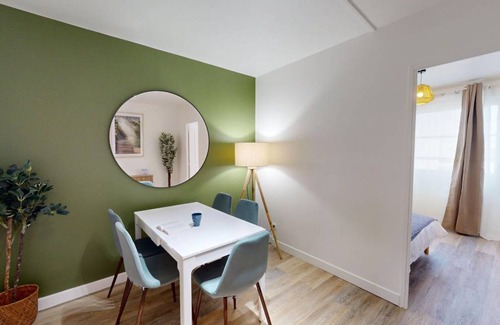 Saint-Lambert Resort | 102 m² Private room ∙ 1 bedroom ∙ 1 guest
