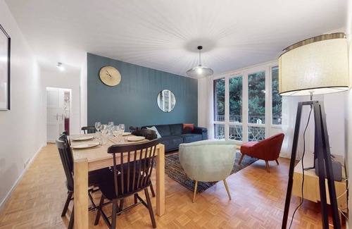 Choisy-le-Roi Resort | 107 m² Private room ∙ 1 bedroom ∙ 2 guests