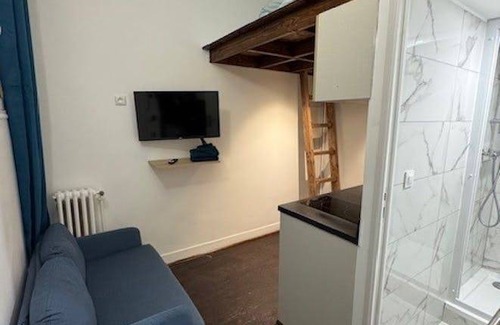 17th Arrondissement Apartment | 11 m² Apartment ∙ 2 guests