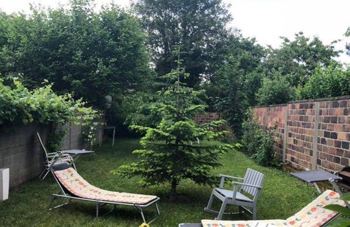 Clamart Bed & Breakfast | 11 m² Bed and breakfast ∙ 3 guests