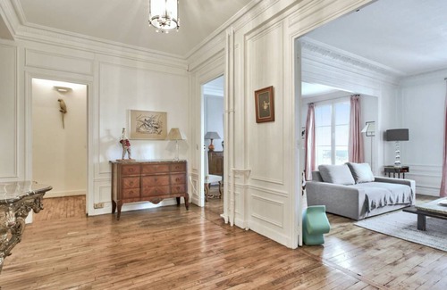 Montmartre Apartment | 115 m² Apartment ∙ 2 bedrooms ∙ 4 guests