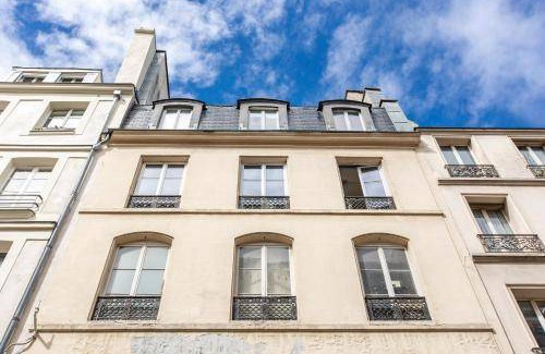 3rd Arrondissement Apartment | 119 m² Apartment ∙ 3 bedrooms ∙ 9 guests