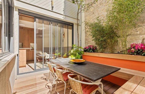 6th Arrondissement Apartment | 120 m² Apartment ∙ 4 bedrooms ∙ 8 guests