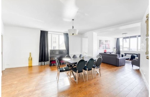 Montmartre Apartment | 120 m² Apartment ∙ 3 bedrooms ∙ 6 guests