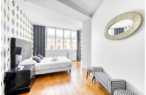 Montmartre Apartment | 120 m² Apartment ∙ 3 bedrooms ∙ 6 guests