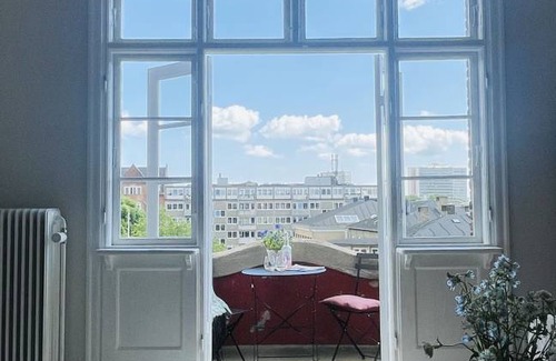 Frederiksberg C Apartment | 122 m² Apartment ∙ 2 bedrooms ∙ 5 guests
