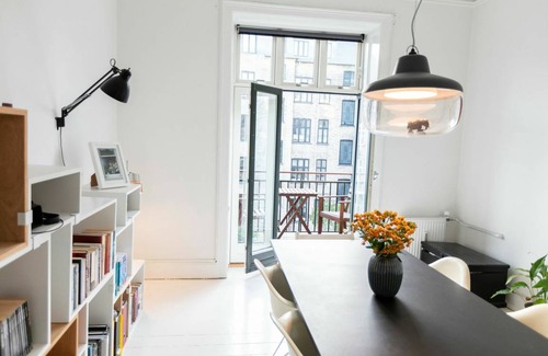 Frederiksberg C Apartment | 127 m² Apartment ∙ 1 bedroom ∙ 4 guests