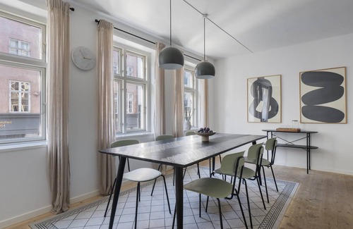 Indre By Apartment | 129 m² Apartment ∙ 3 bedrooms ∙ 6 guests