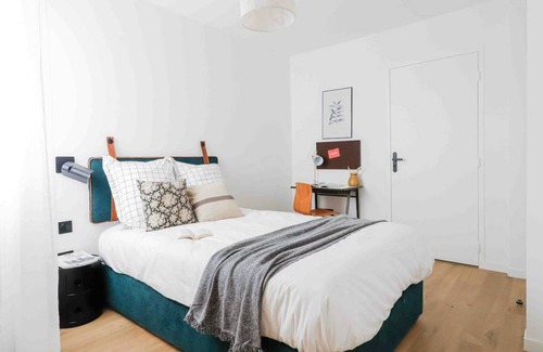 Vanves Resort | 130 m² Private room ∙ 1 bedroom ∙ 5 guests