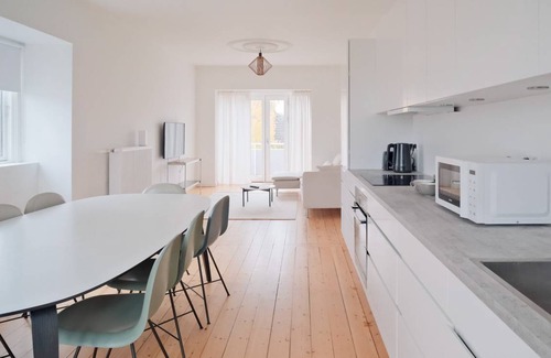 Hellerup Apartment | 140 m² Apartment ∙ 4 bedrooms ∙ 6 guests