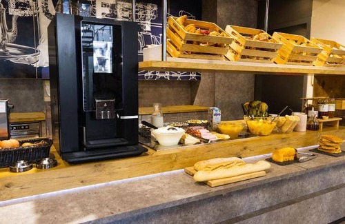 Vanves Hotel | 15 m² Hotel ∙ 127 guests