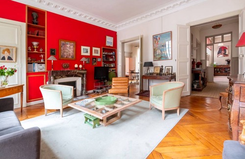 6th Arrondissement Apartment | 150 m² Apartment ∙ 3 bedrooms ∙ 5 guests