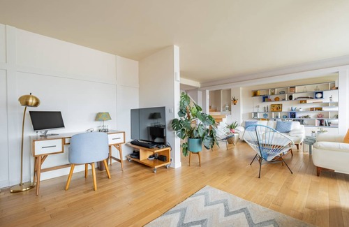 Prince–Marmottan Apartment | 150 m² Apartment ∙ 4 bedrooms ∙ 8 guests