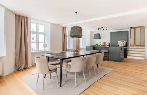 Copenhagen City Centre Apartment | 163 m² Apartment ∙ 4 bedrooms ∙ 8 guests