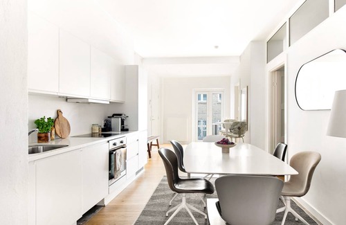 Copenhagen City Centre Apartment | 170 m² Apartment ∙ 4 bedrooms ∙ 8 guests