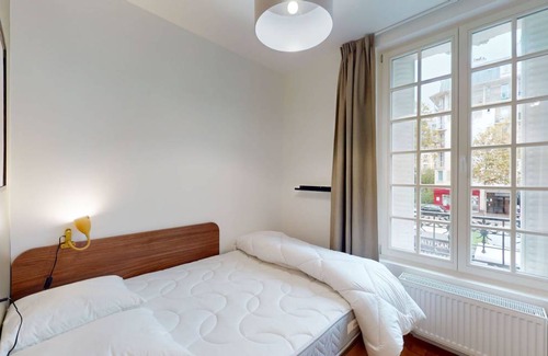 18th Arrondissement Resort | 185 m² Private room ∙ 1 bedroom ∙ 2 guests