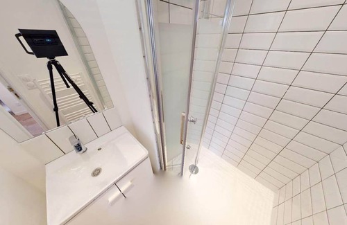 Issy-les-Moulineaux Resort | 188 m² Private room ∙ 1 bedroom ∙ 1 guest
