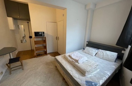 Ternes Apartment | 19 m² Apartment ∙ 1 guest