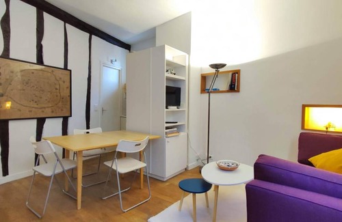 Saint-Germain-des-Pres Apartment | 20 m² Apartment ∙ 2 guests