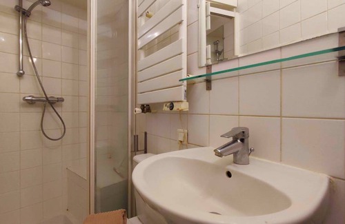 Saint-Germain-des-Pres Apartment | 20 m² Apartment ∙ 2 guests