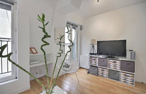 Ternes Apartment | 21 m² Apartment ∙ 2 guests