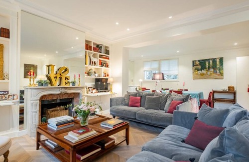 Villa Montmorency House | 240 m² House ∙ 6 bedrooms ∙ 10 guests