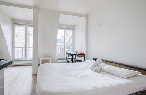 Porte-Dauphine Apartment | 25 m² Apartment ∙ 2 guests