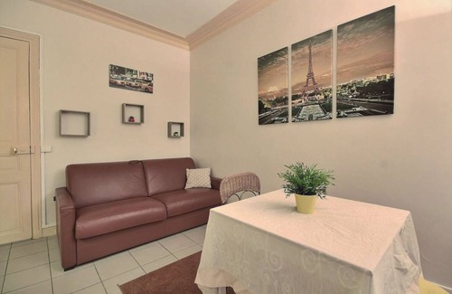 Ternes Apartment | 25 m² Apartment ∙ 2 guests