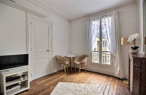 Ternes Apartment | 25 m² Apartment ∙ 2 guests