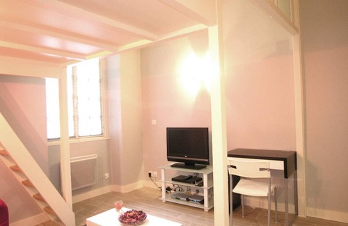 Ternes Apartment | 25 m² Apartment ∙ 2 guests