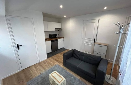 Bobigny House | 25 m² House ∙ 1 bedroom ∙ 2 guests