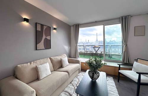 Faubourg-du-Roule Apartment | 28 m² Studio flat ∙ 3 guests