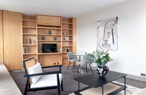 Faubourg-du-Roule Apartment | 28 m² Studio flat ∙ 3 guests
