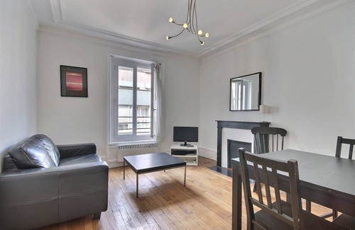 Ternes Apartment | 30 m² Apartment ∙ 1 bedroom ∙ 2 guests