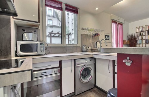 17th Arrondissement Apartment | 35 m² Apartment ∙ 1 bedroom ∙ 2 guests
