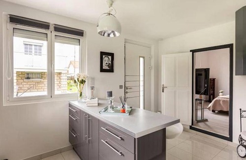 Sevran House | 35 m² House ∙ 1 bedroom ∙ 3 guests