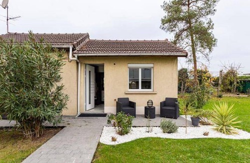 Sevran House | 35 m² House ∙ 1 bedroom ∙ 3 guests