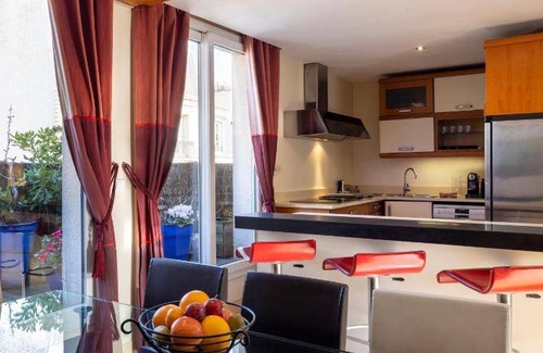 Quartier du Petit-Montrouge Bed & Breakfast | 350 m² Bed and breakfast ∙ 7 bedrooms ∙ 25 guests