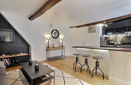6th Arrondissement Apartment | 40 m² Apartment ∙ 1 bedroom ∙ 2 guests