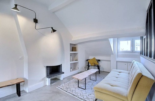 6th Arrondissement Apartment | 40 m² Apartment ∙ 1 bedroom ∙ 2 guests