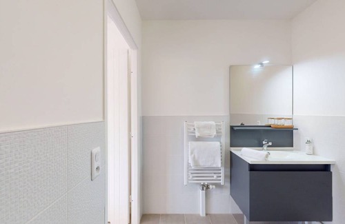 Clamart Apartment | 42 m² Apartment ∙ 1 bedroom ∙ 2 guests