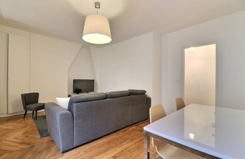Porte-Saint-Martin Apartment | 43 m² Apartment ∙ 1 bedroom ∙ 2 guests