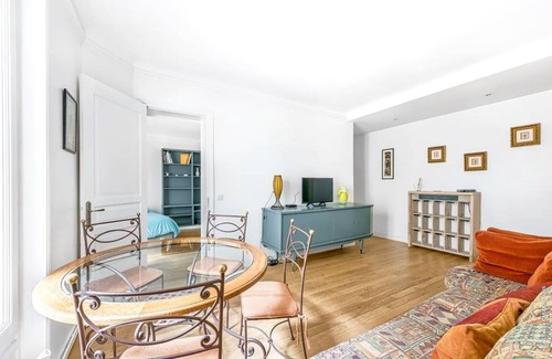Clignancourt Apartment | 56 m² Apartment ∙ 2 bedrooms ∙ 5 guests
