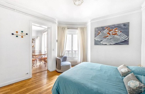 Clignancourt Apartment | 56 m² Apartment ∙ 2 bedrooms ∙ 5 guests